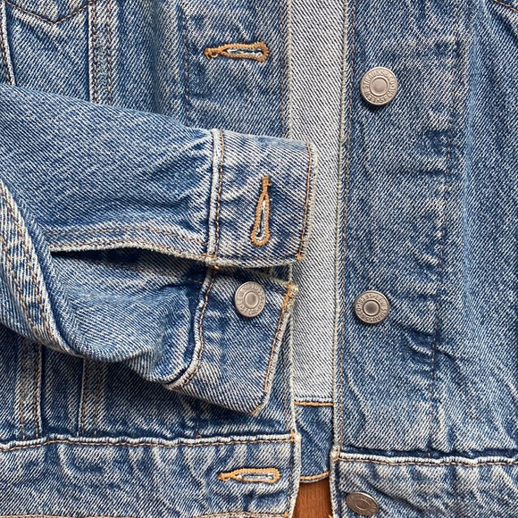 Levi Jean Jacket - Picture 3 of 4